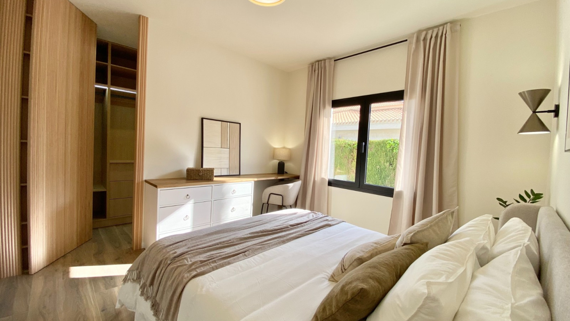 Resale - Detached Villa - Cabo Roig