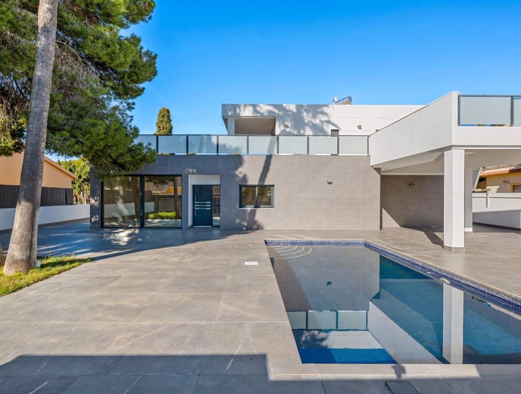 Resale - Detached Villa - Campoamor