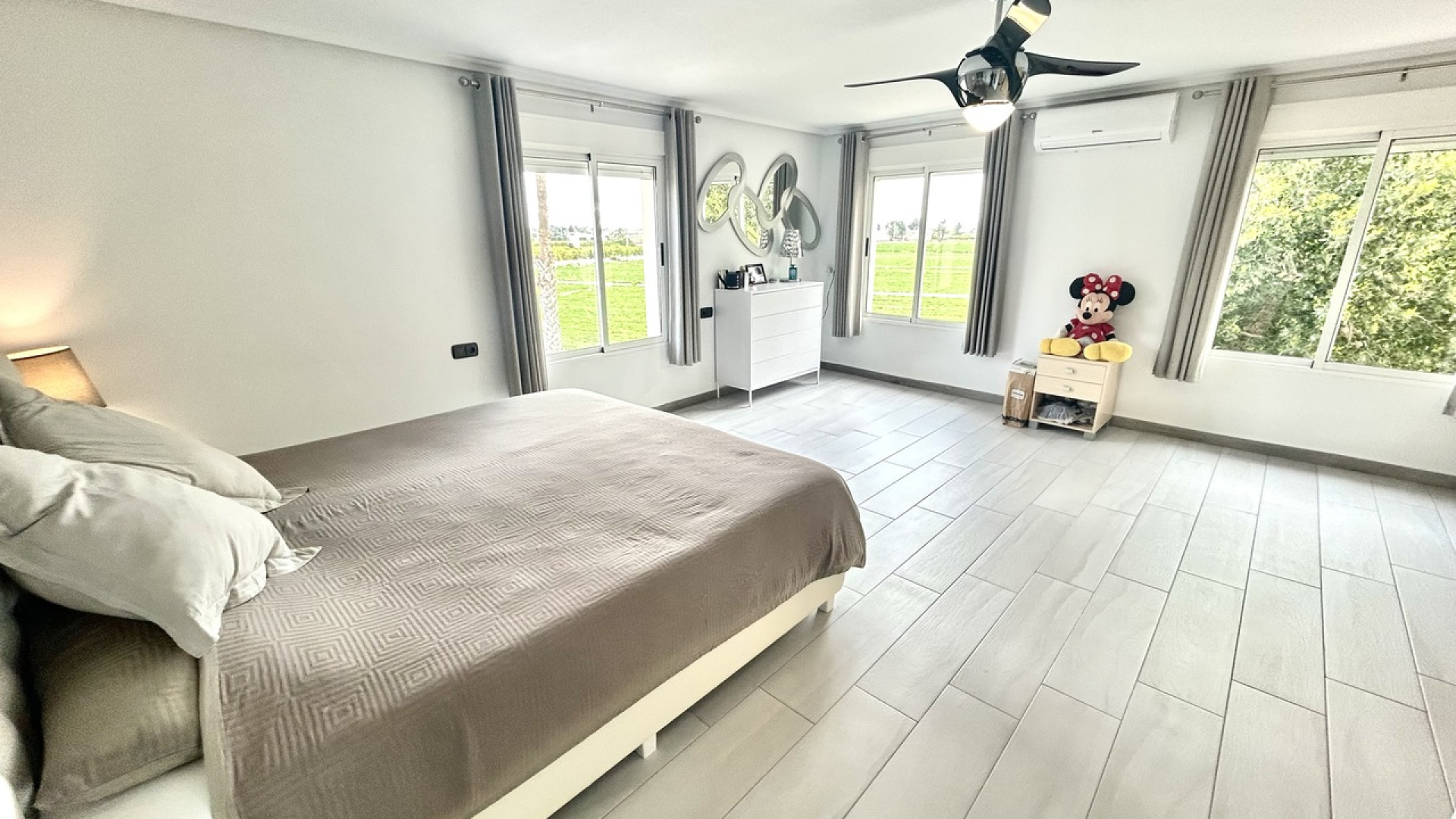Resale - Detached Villa - Catral