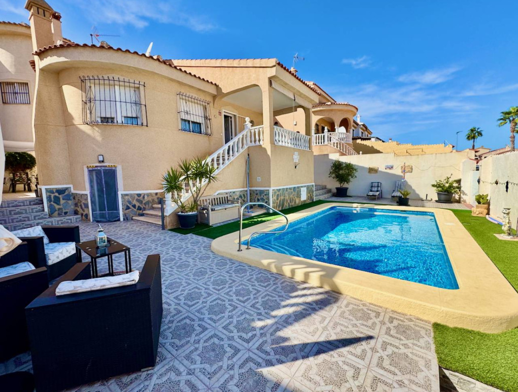 Resale - Detached Villa - Ciudad Quesada - La Marquesa Golf