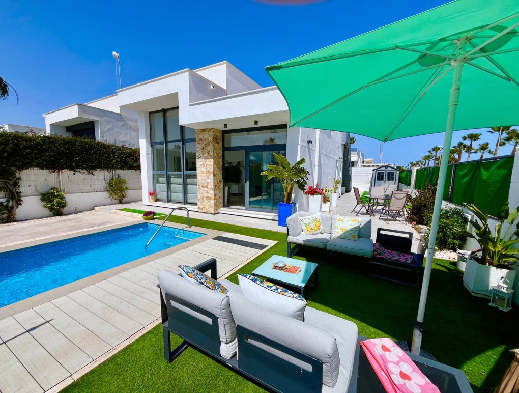 Resale - Detached Villa - Ciudad Quesada - Pueblo Bravo
