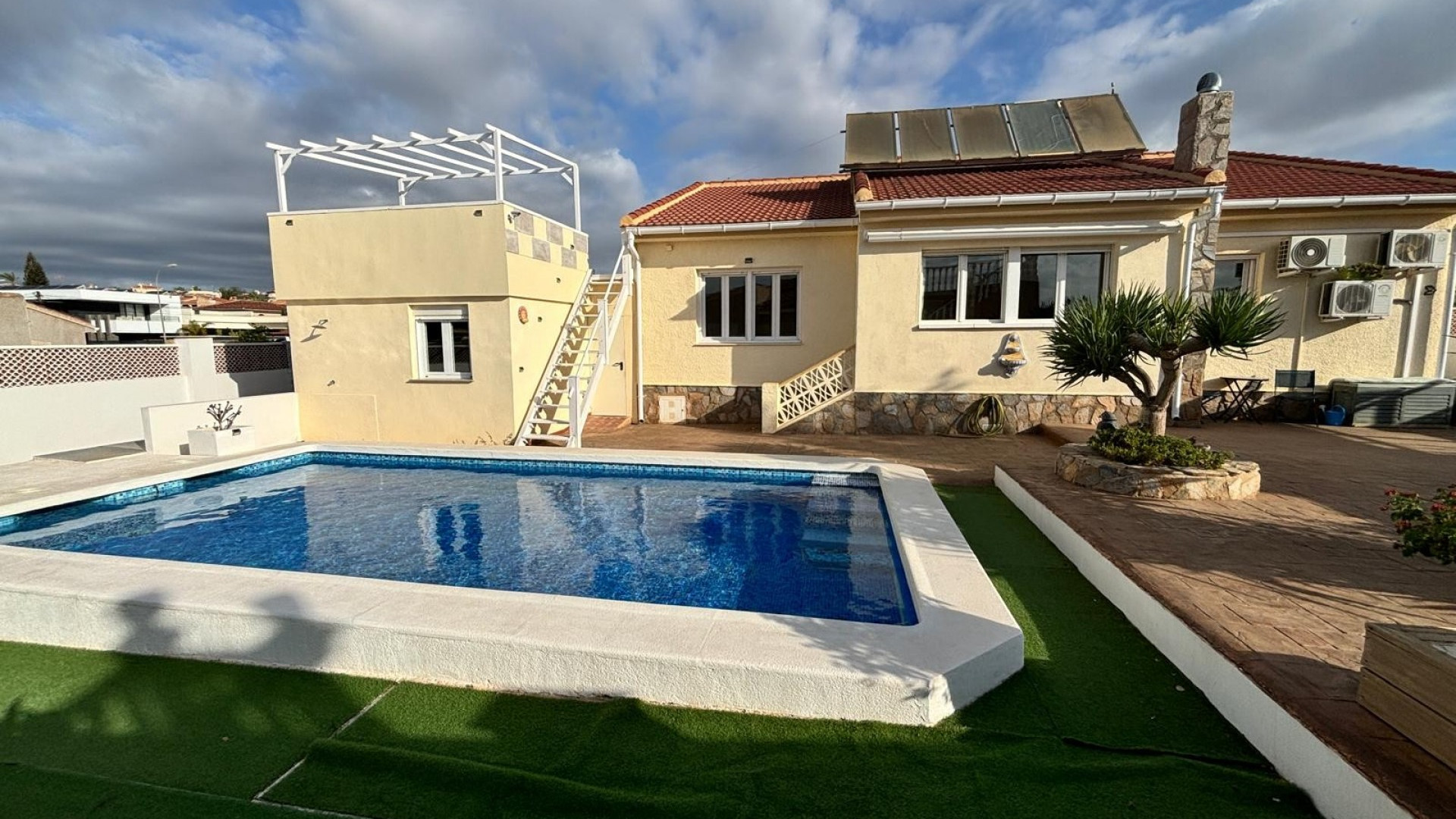 Resale - Detached Villa - Ciudad Quesada