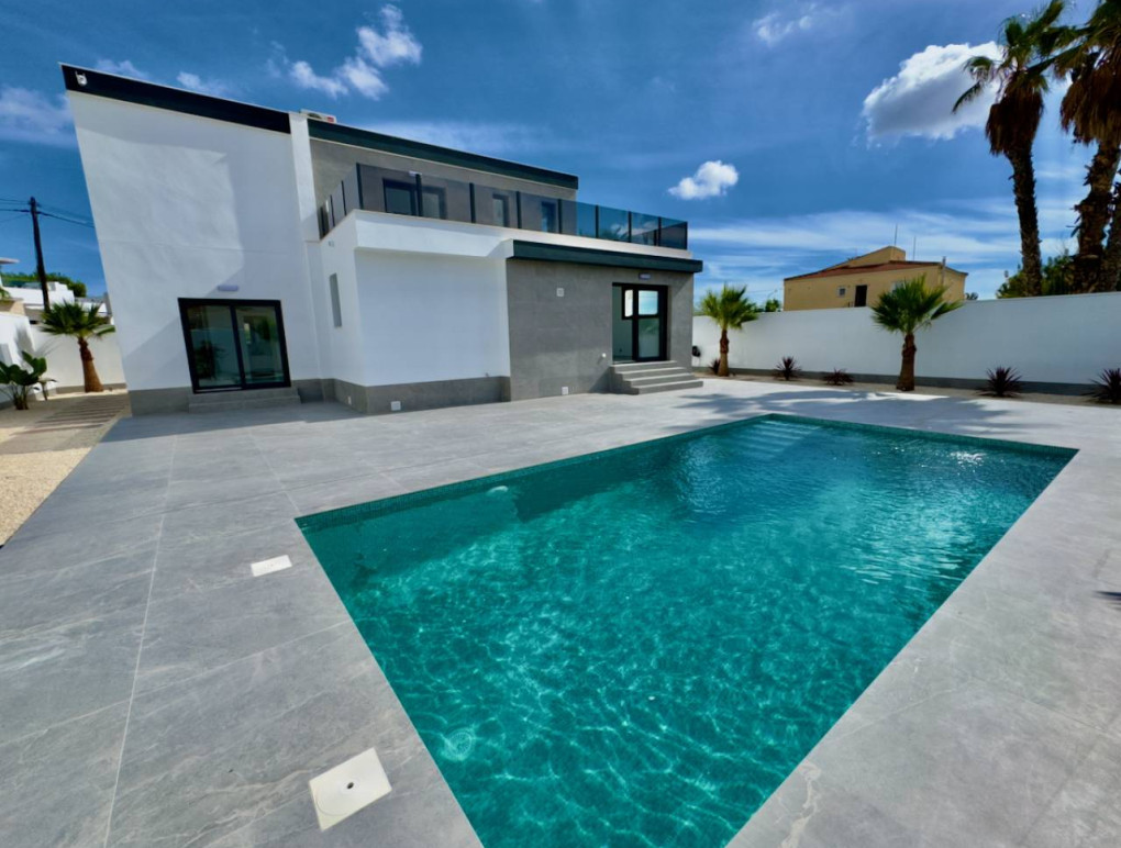 Resale - Detached Villa - Ciudad Quesada