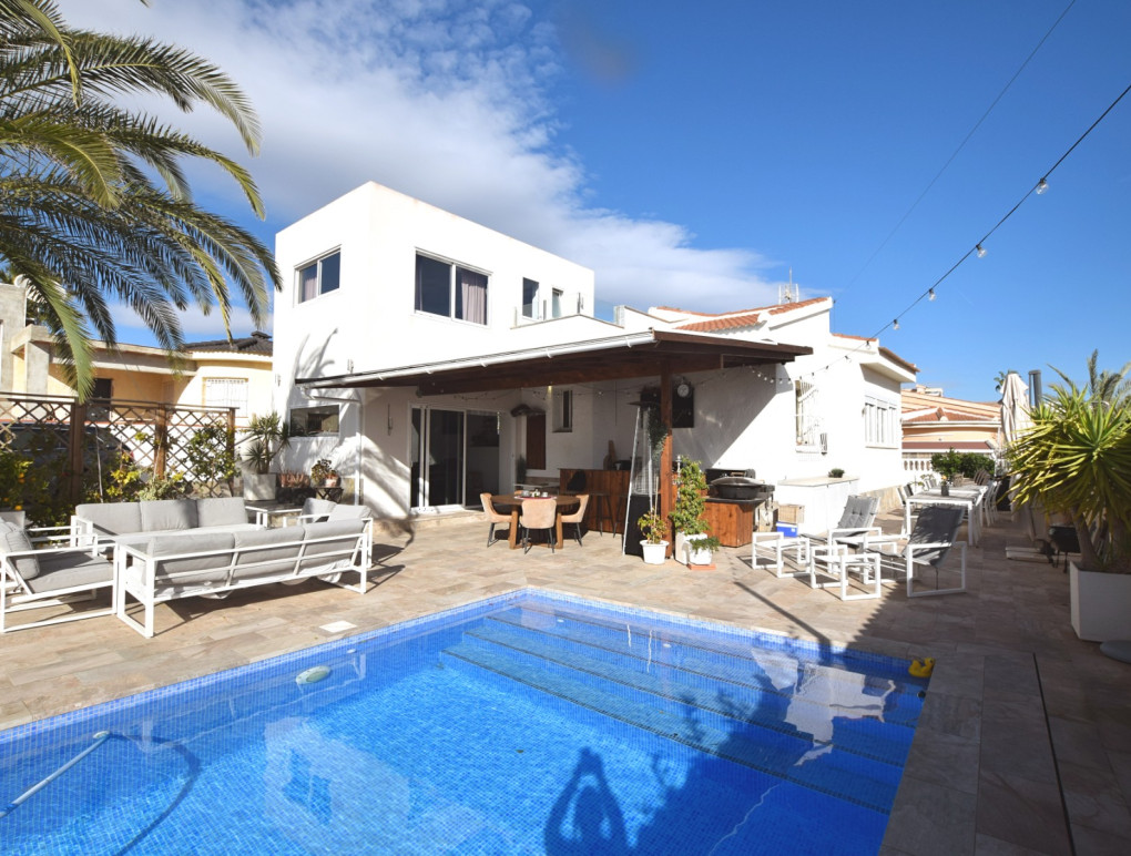 Resale - Detached Villa - Ciudad Quesada