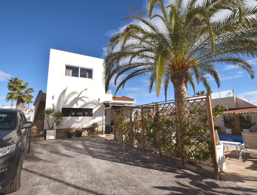 Resale - Detached Villa - Ciudad Quesada