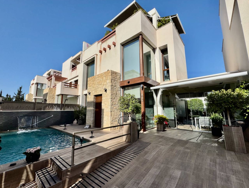 Resale - Detached Villa - Ciudad Quesada