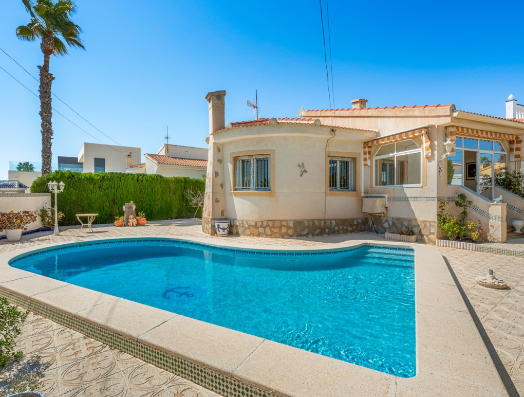 Resale - Detached Villa - Ciudad Quesada