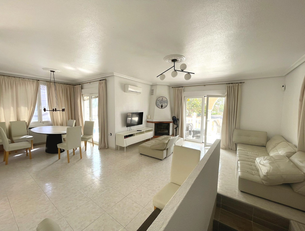 Resale - Detached Villa - Ciudad Quesada