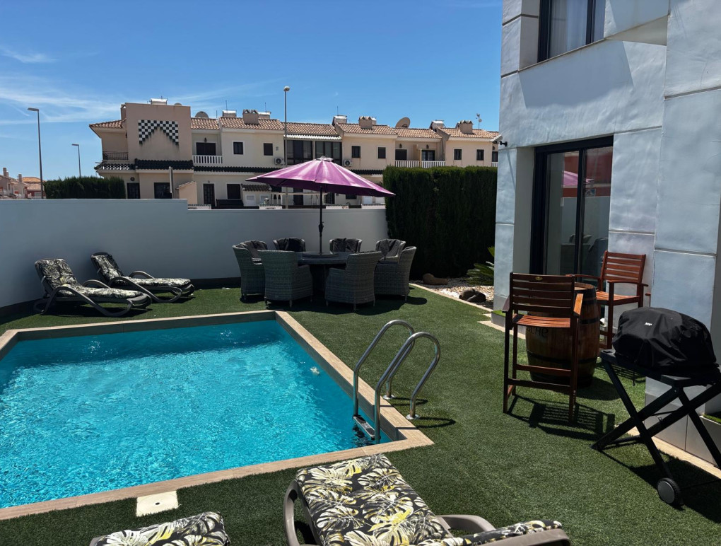Resale - Detached Villa - Ciudad Quesada