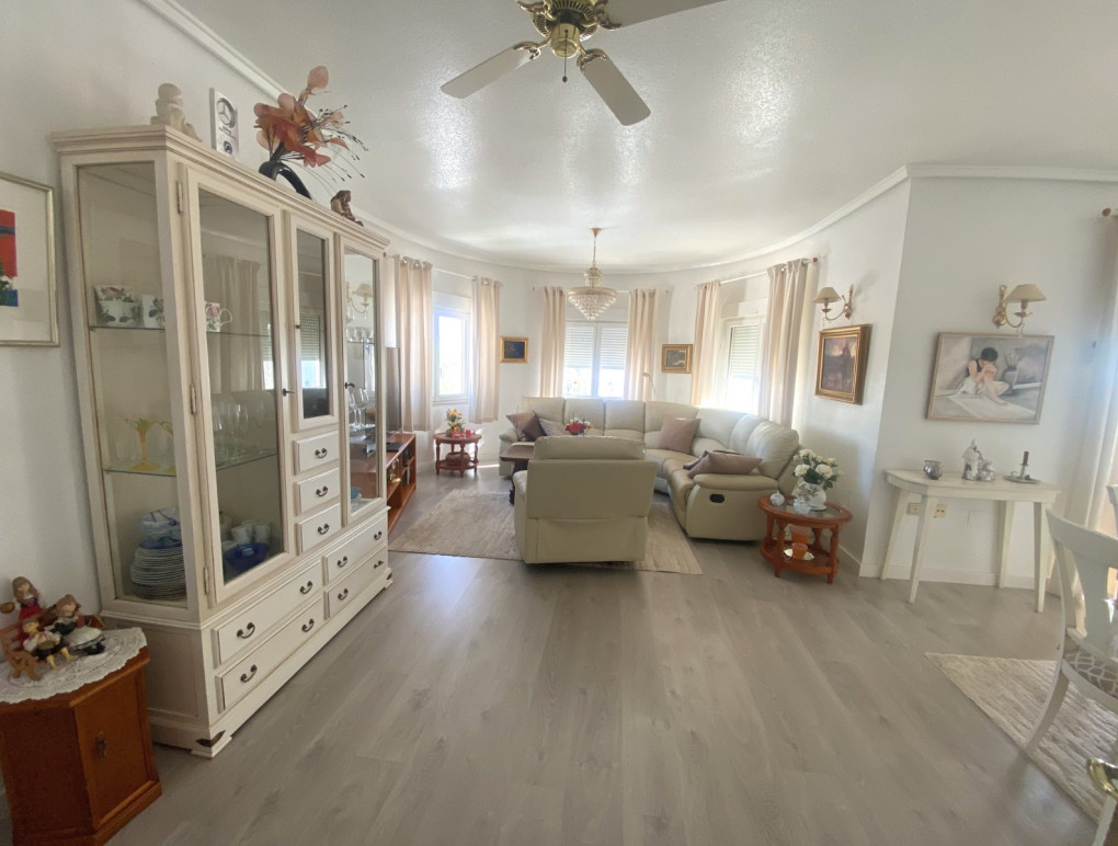 Resale - Detached Villa - Ciudad Quesada