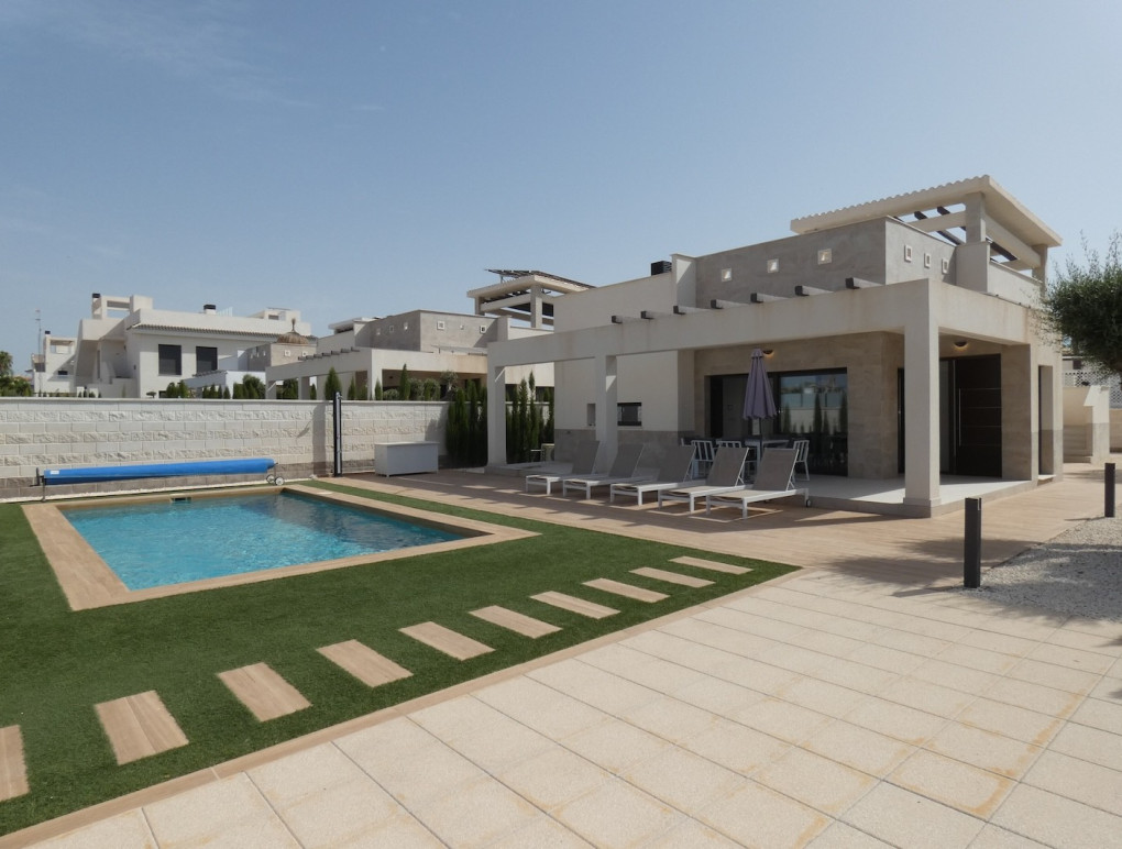 Resale - Detached Villa - Ciudad Quesada