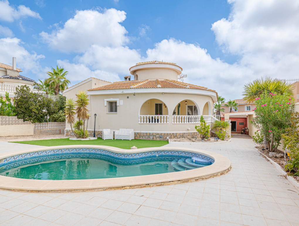 Resale - Detached Villa - Ciudad Quesada