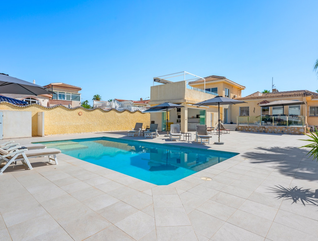 Resale - Detached Villa - Ciudad Quesada