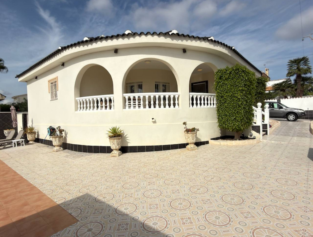 Resale - Detached Villa - Ciudad Quesada