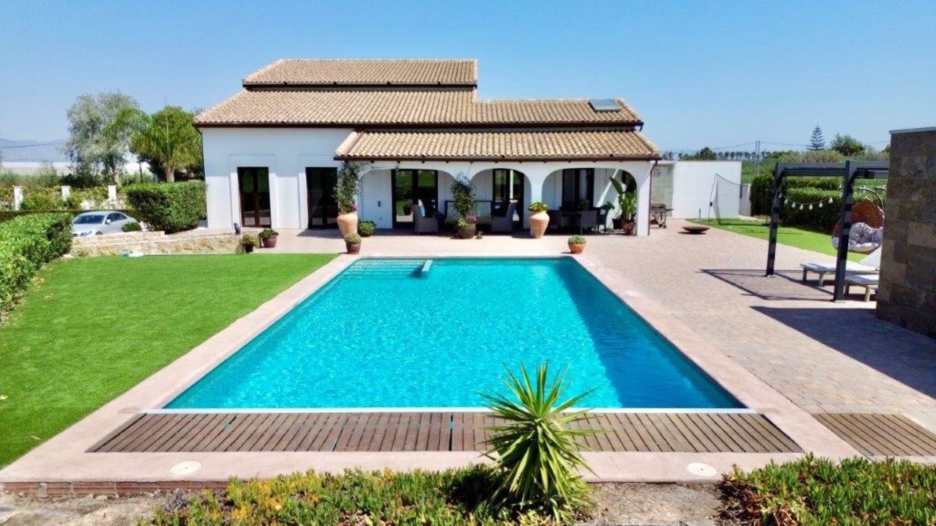 Resale - Detached Villa - Dolores