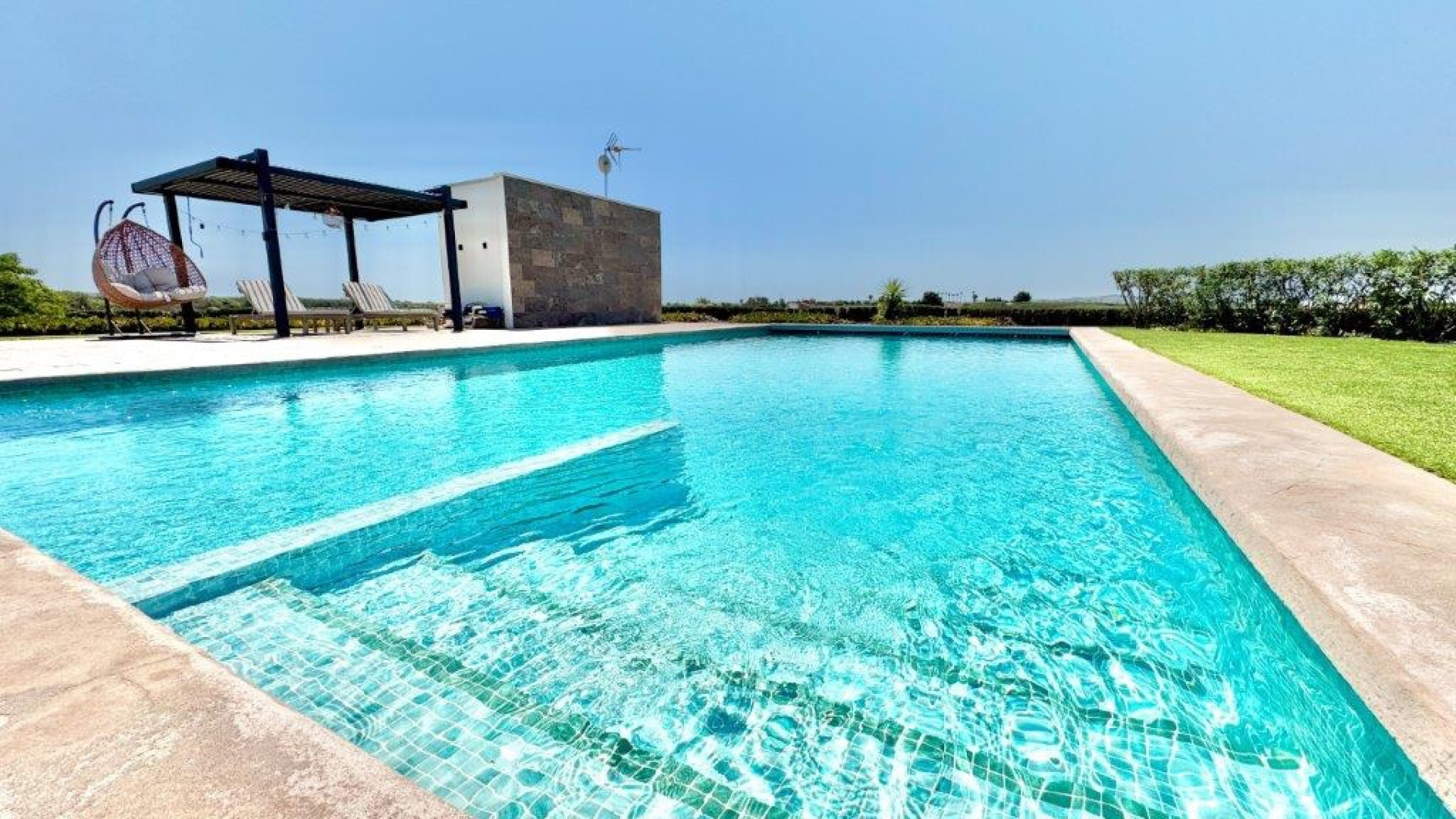 Resale - Detached Villa - Dolores