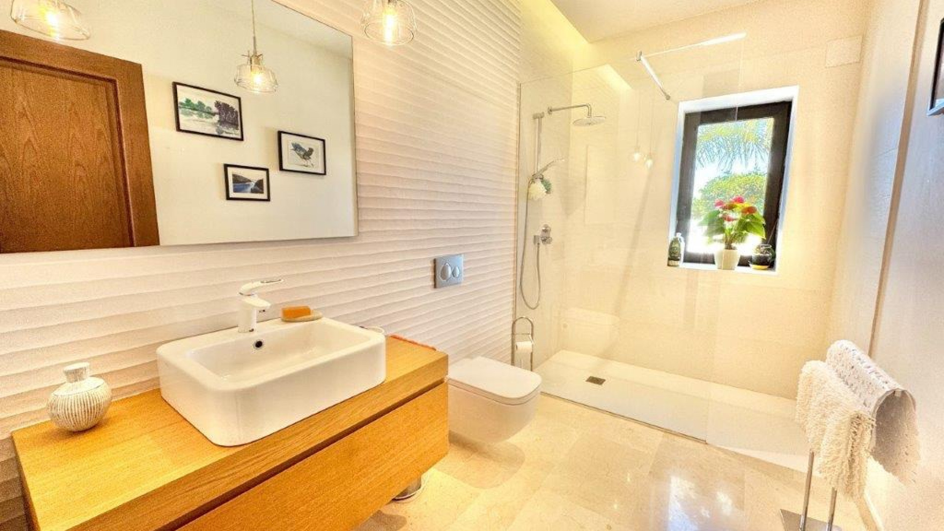 Resale - Detached Villa - Dolores