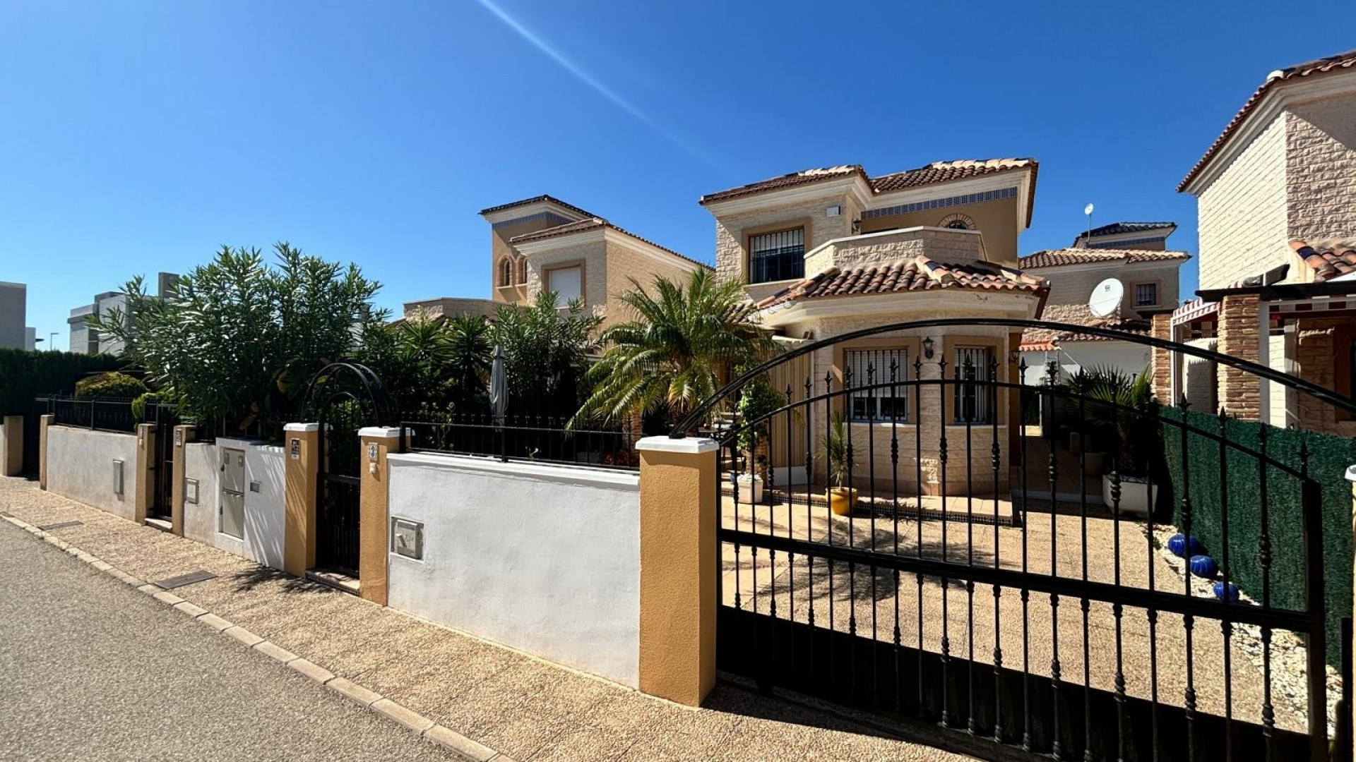 Resale - Detached Villa - Guardamar del Segura - El Raso