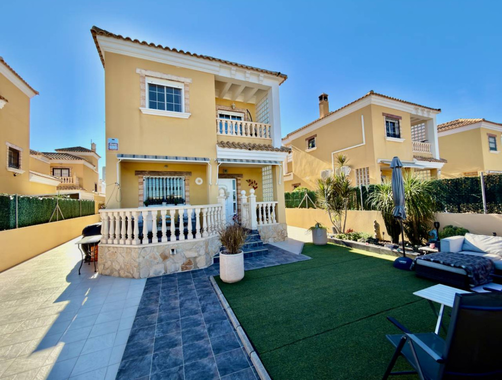 Resale - Detached Villa - Guardamar del Segura - El Raso