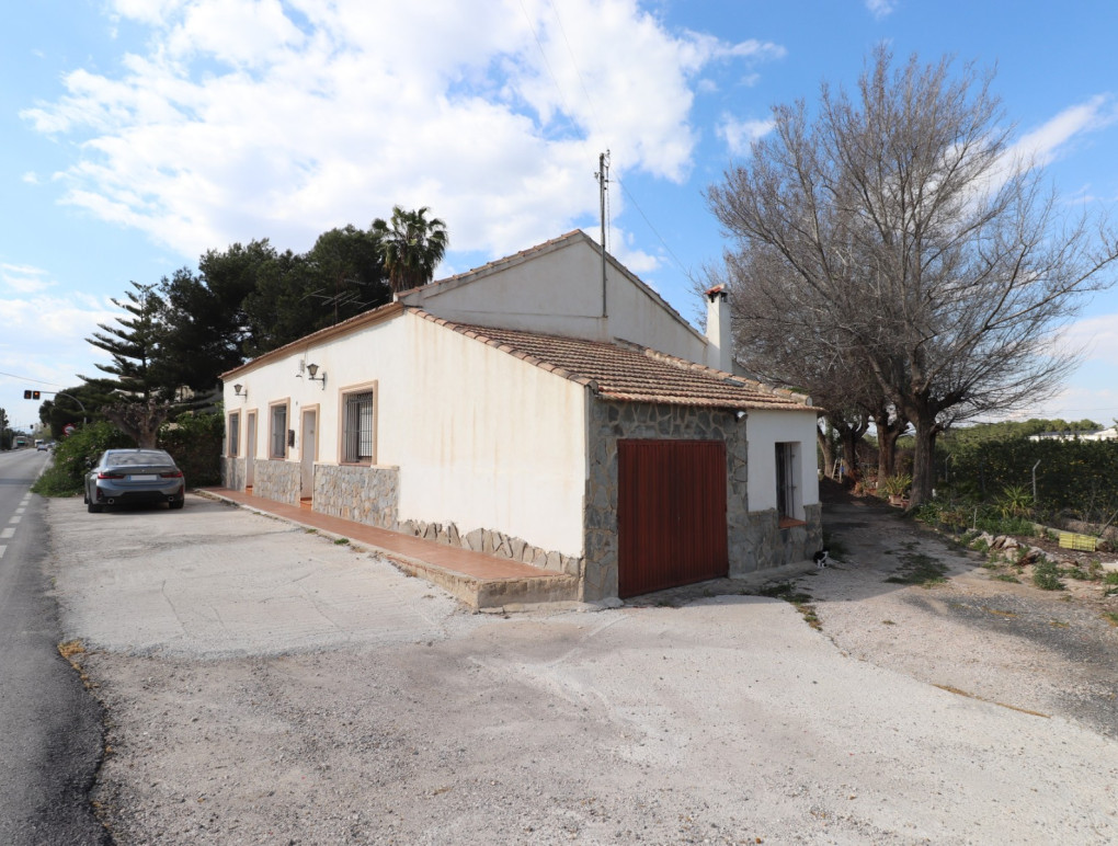 Resale - Detached Villa - Heredades - Heredades - Village