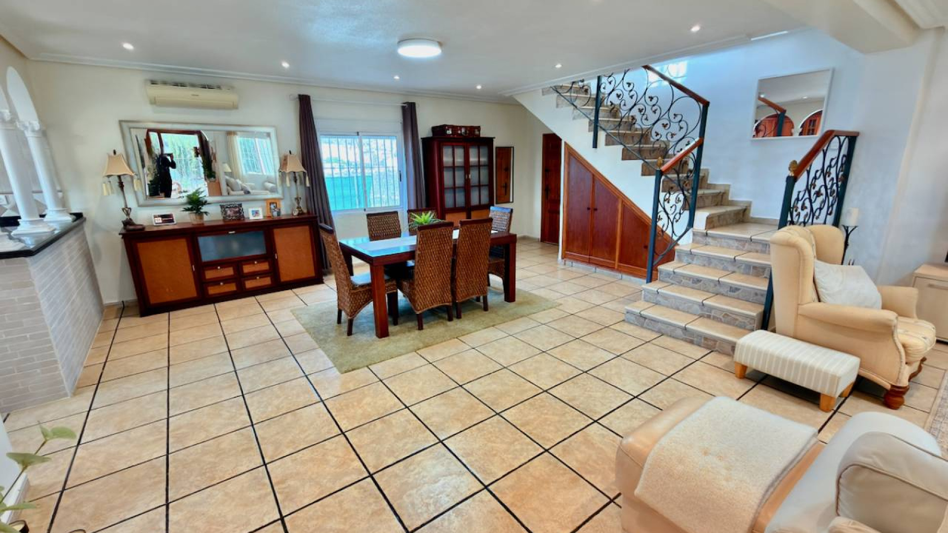 Resale - Detached Villa - Hondon de las Nieves