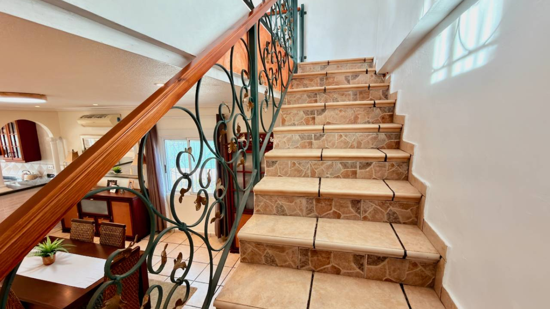 Resale - Detached Villa - Hondon de las Nieves