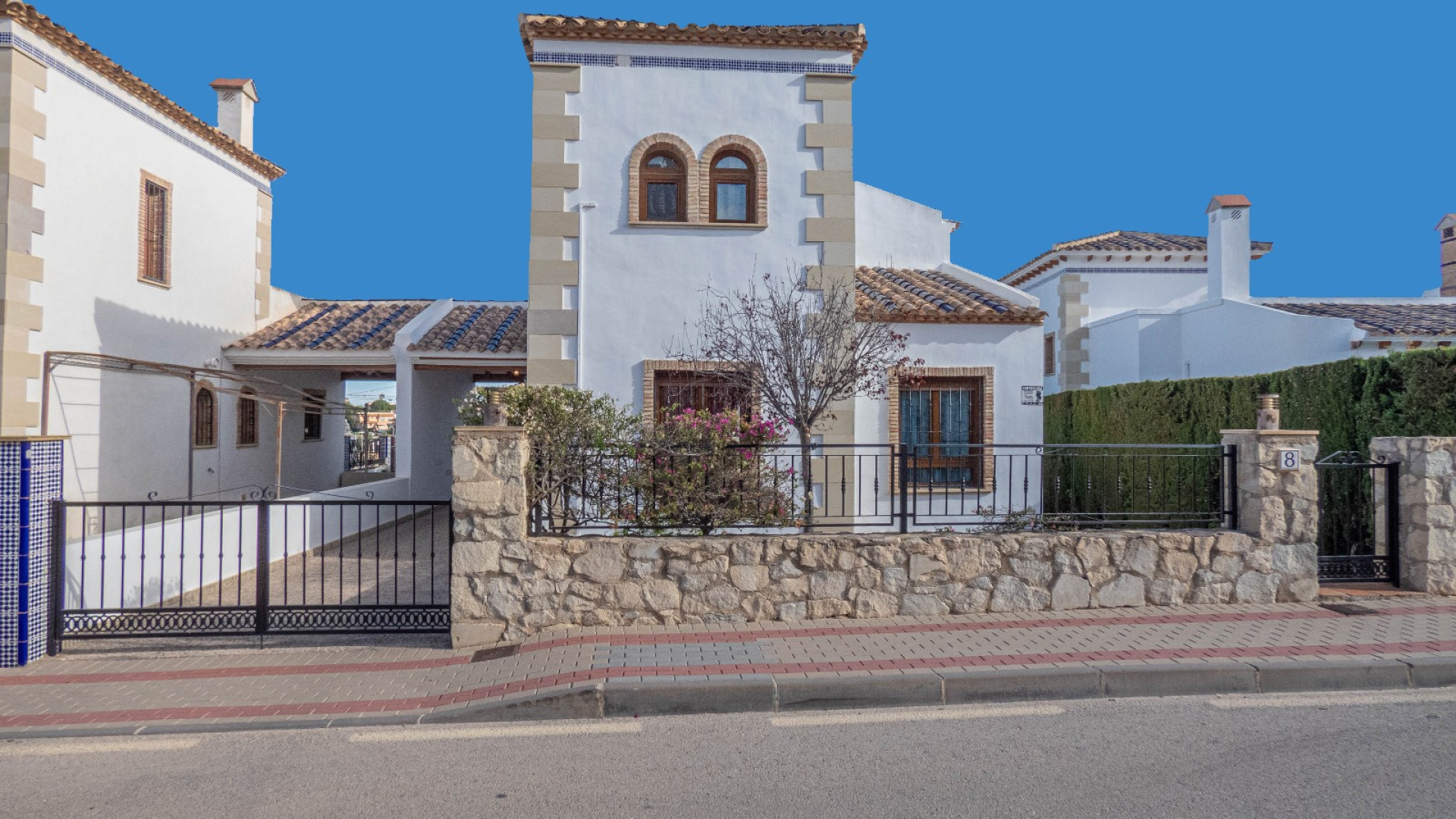 Resale - Detached Villa - La Finca Golf - Algorfa