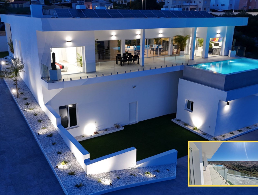 Resale - Detached Villa - La Marina - La Marina / El Pinet