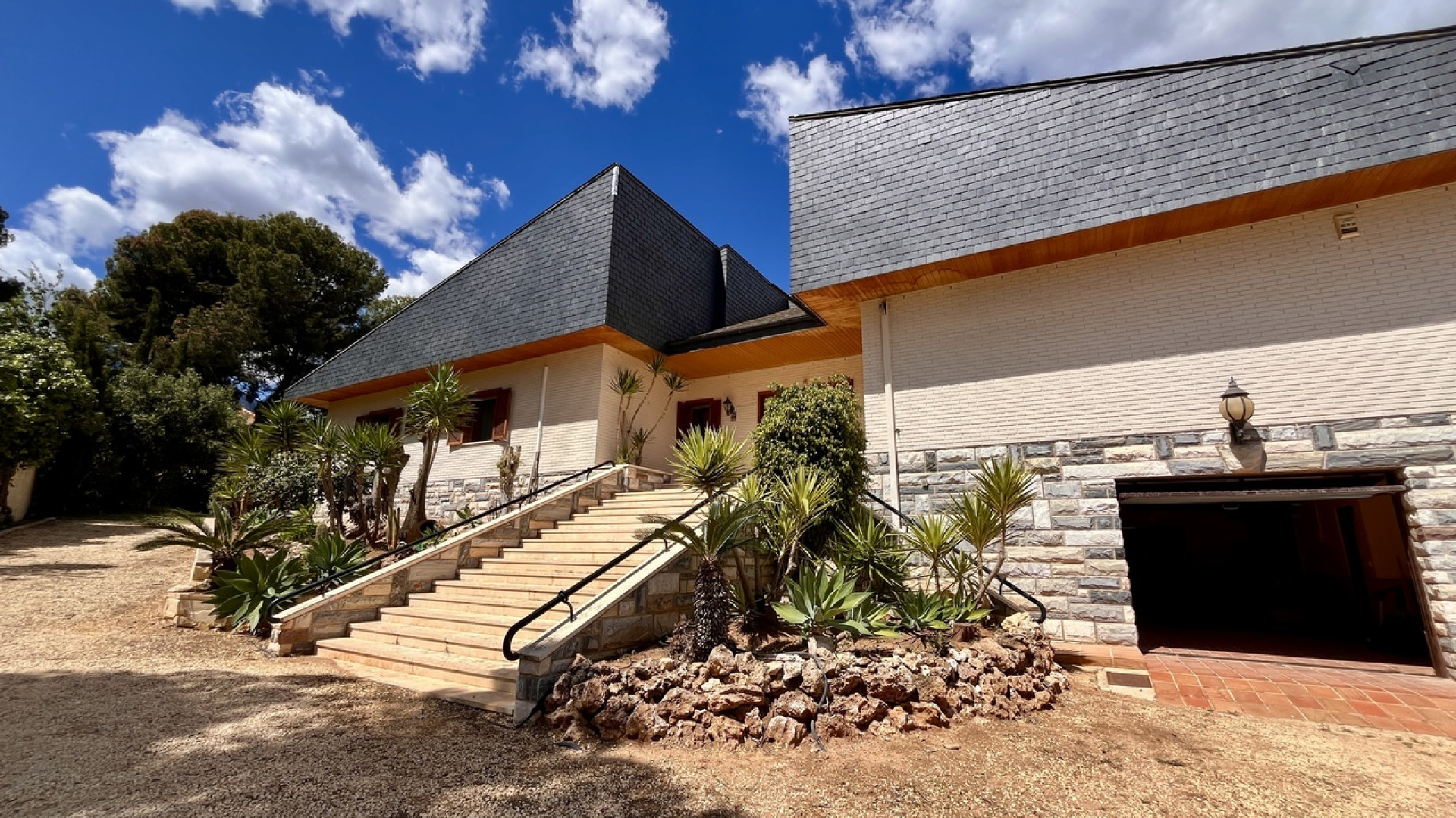 Resale - Detached Villa - La Nucia