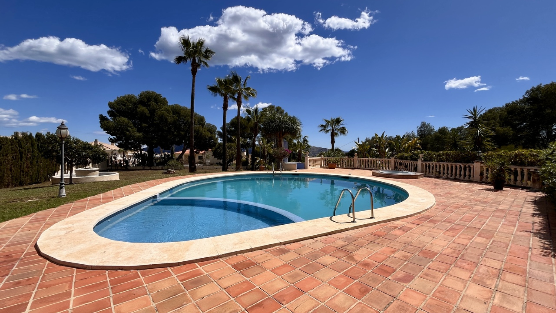 Resale - Detached Villa - La Nucia