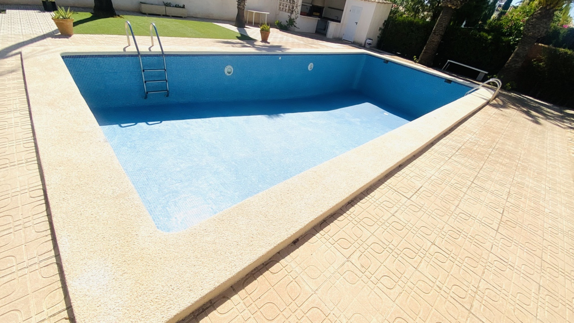 Resale - Detached Villa - La Zenia