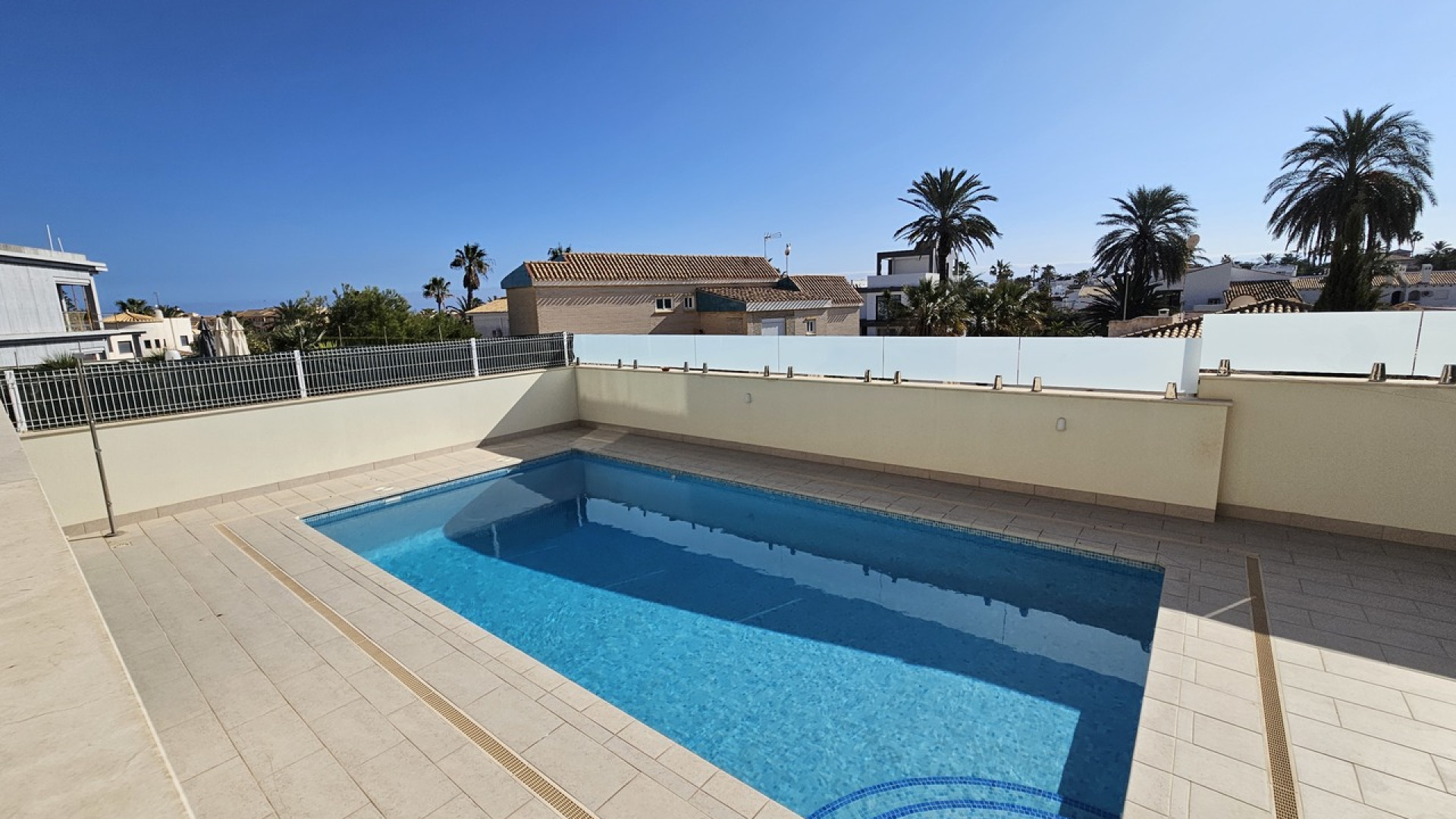 Resale - Detached Villa - La Zenia