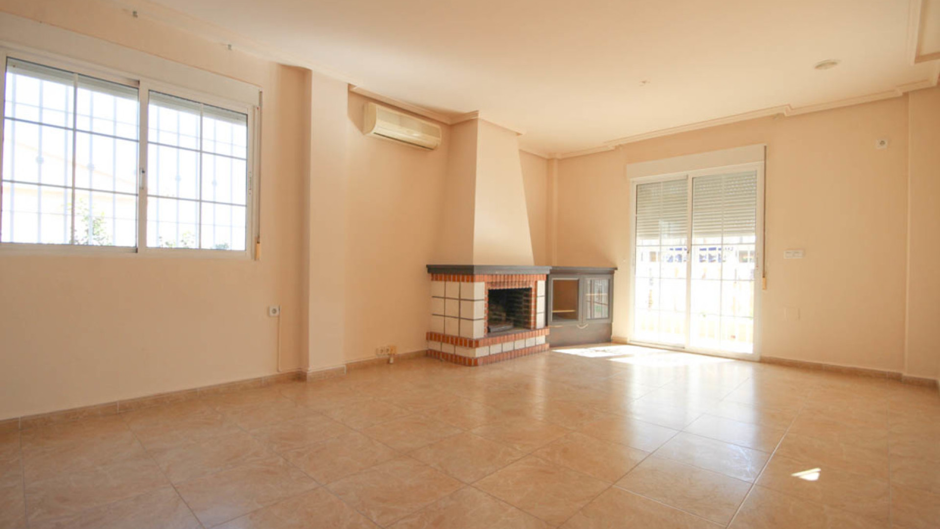 Resale - Detached Villa - La Zenia