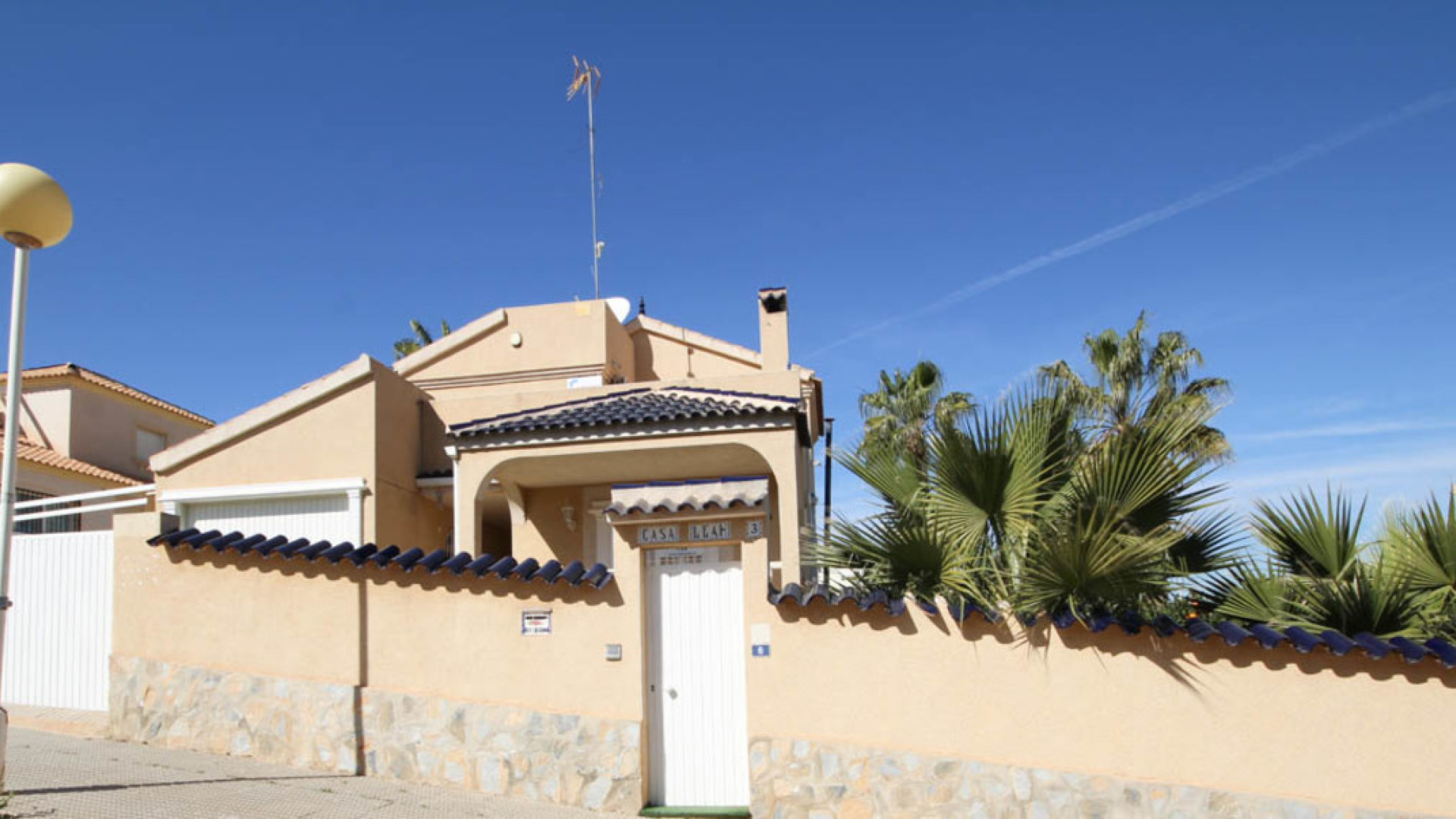 Resale - Detached Villa - La Zenia