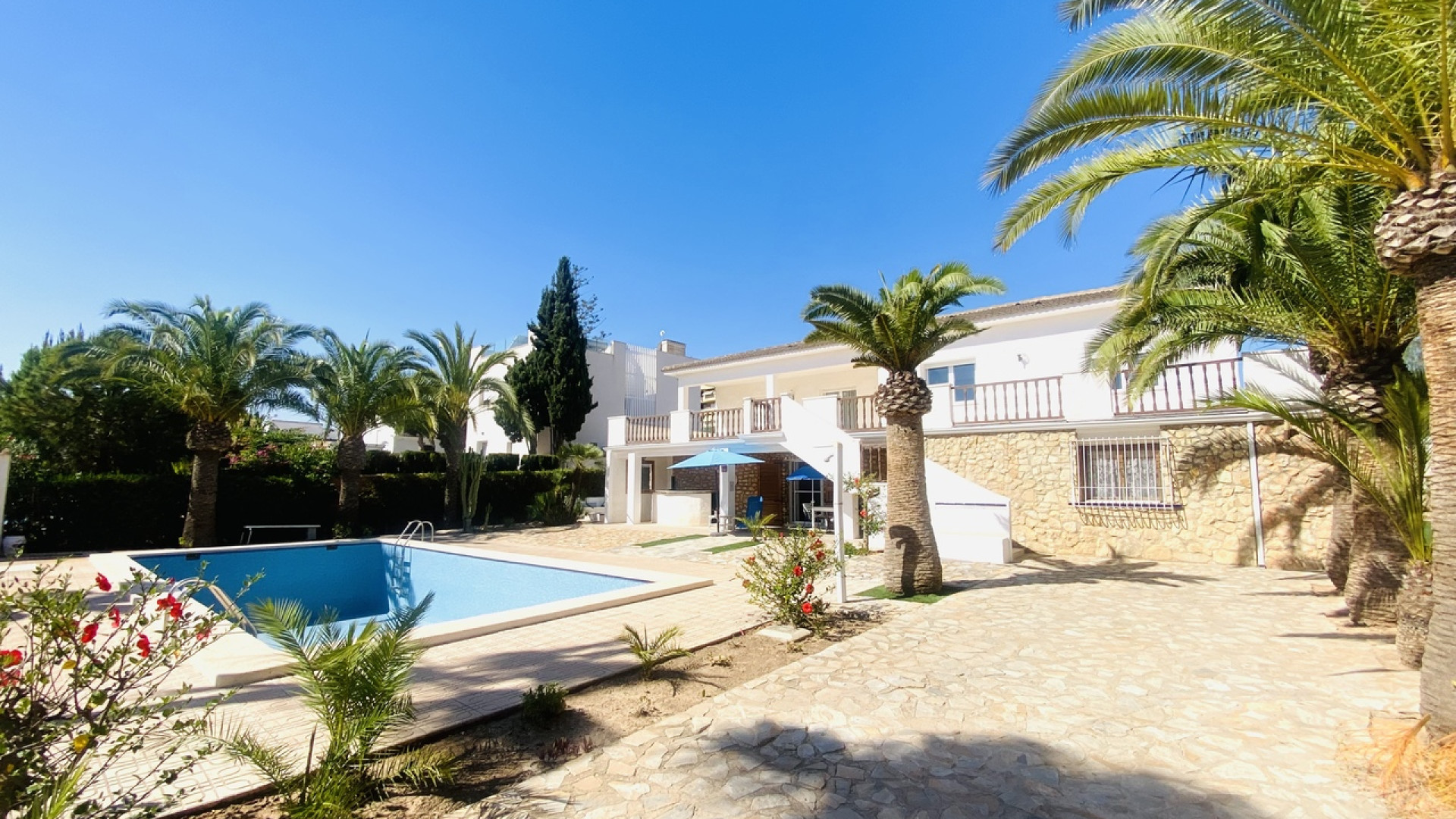 Resale - Detached Villa - La Zenia