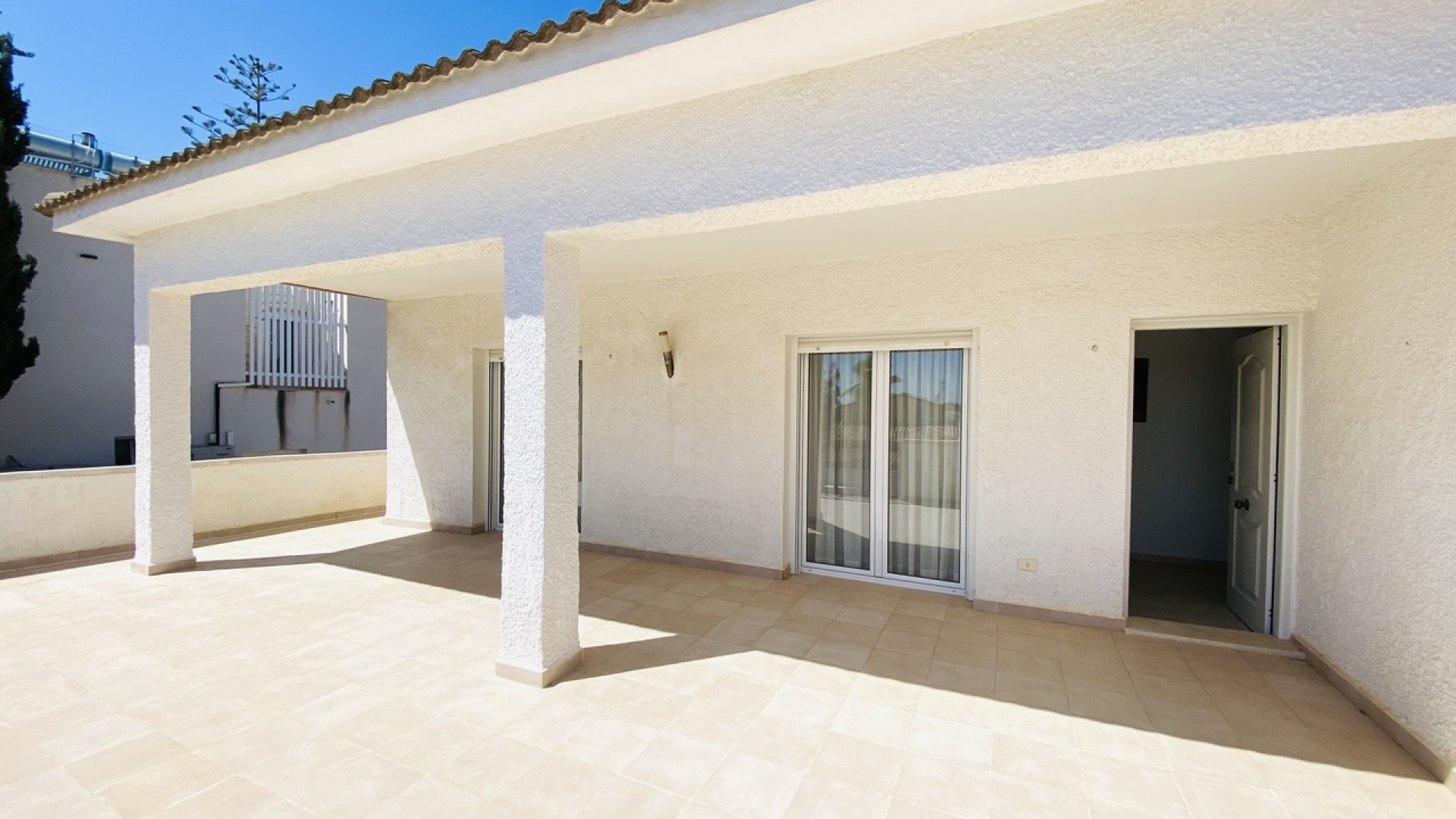 Resale - Detached Villa - La Zenia