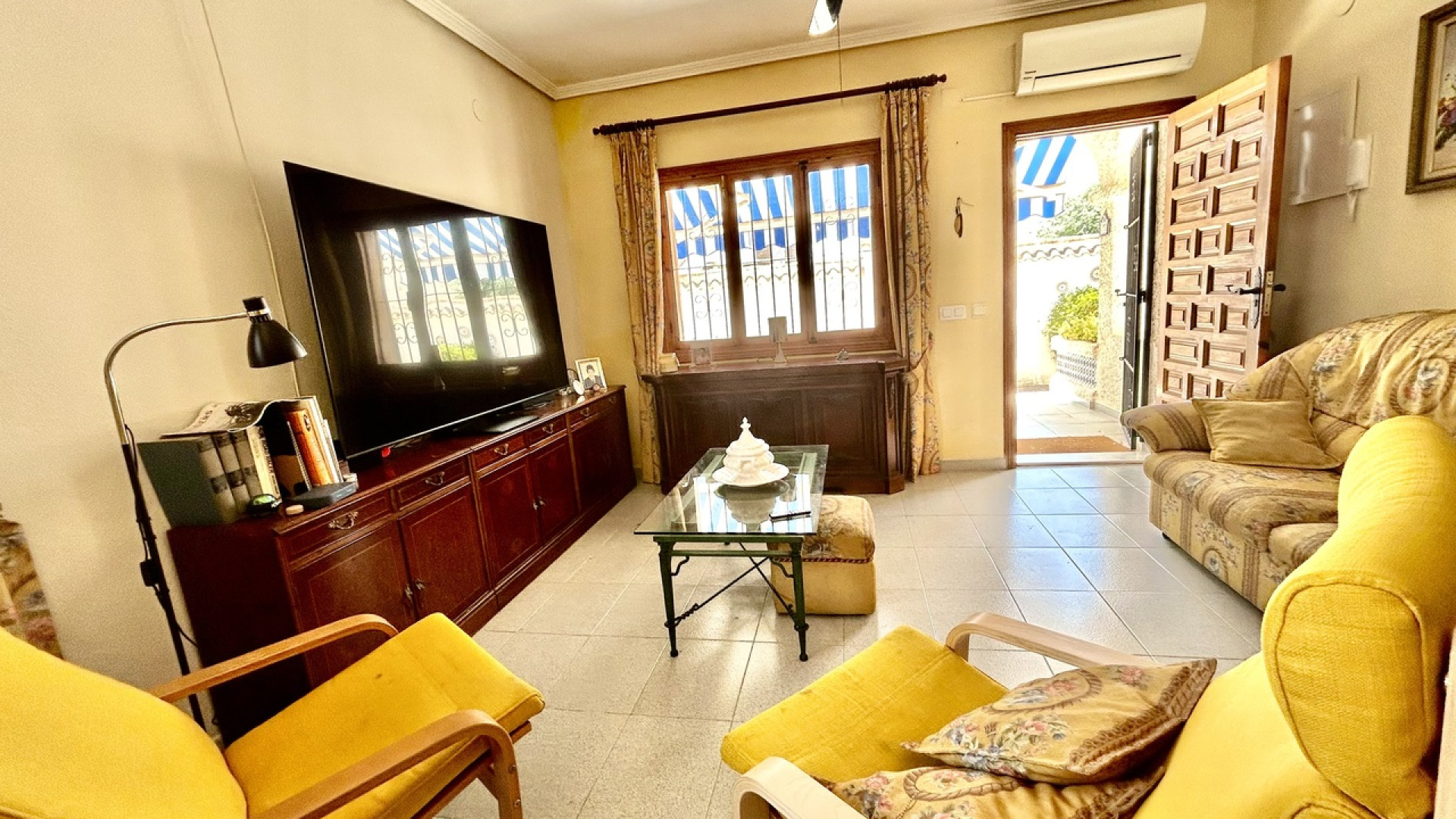 Resale - Detached Villa - La Zenia