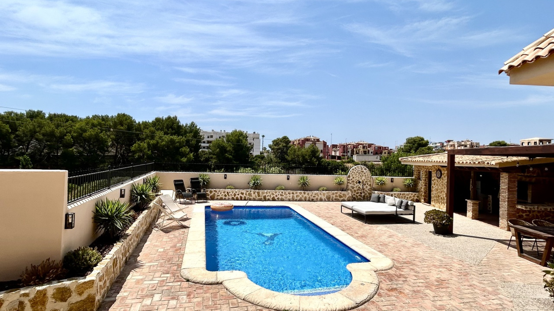 Resale - Detached Villa - La Zenia