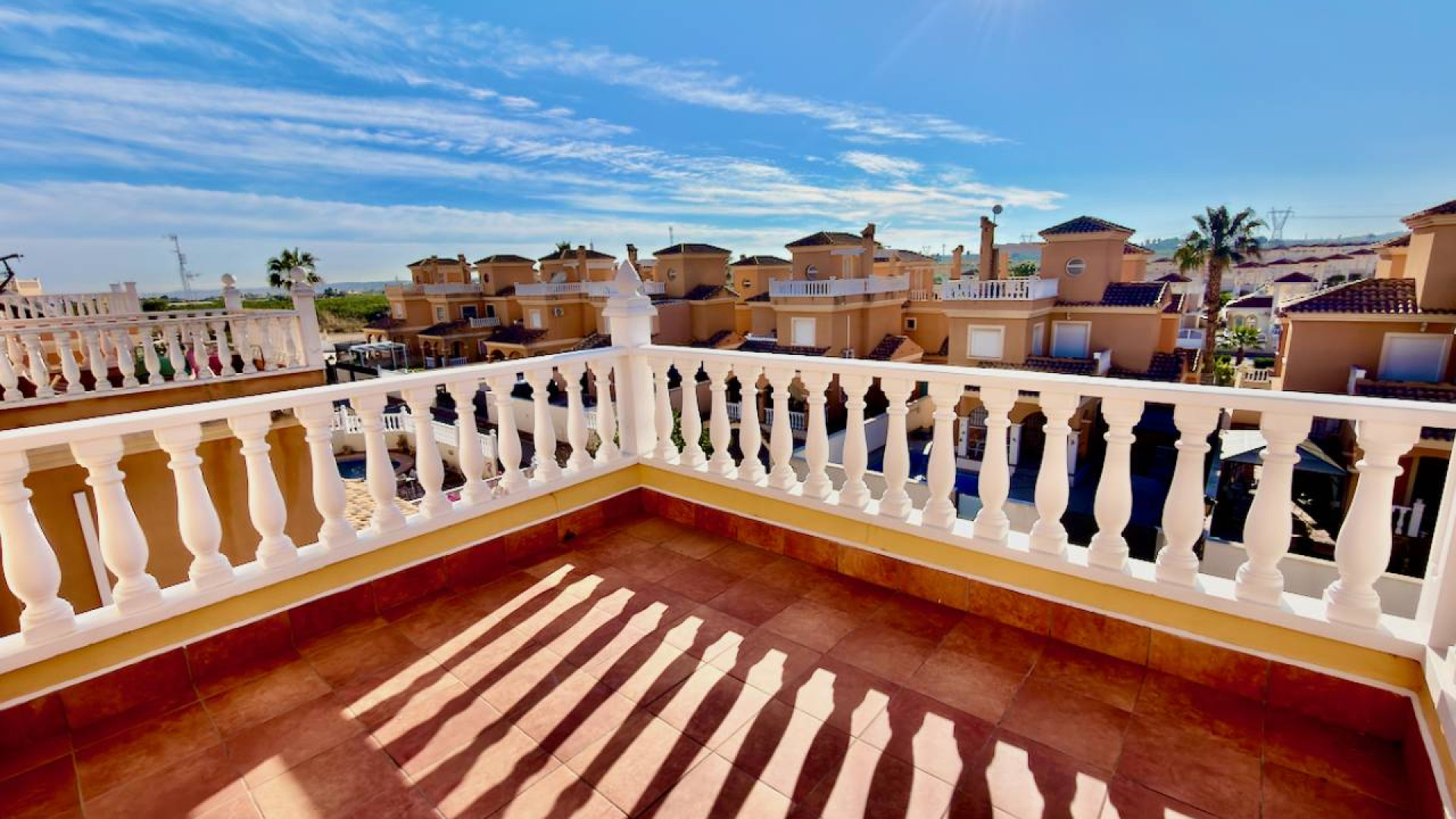 Resale - Detached Villa - Lo Crispin