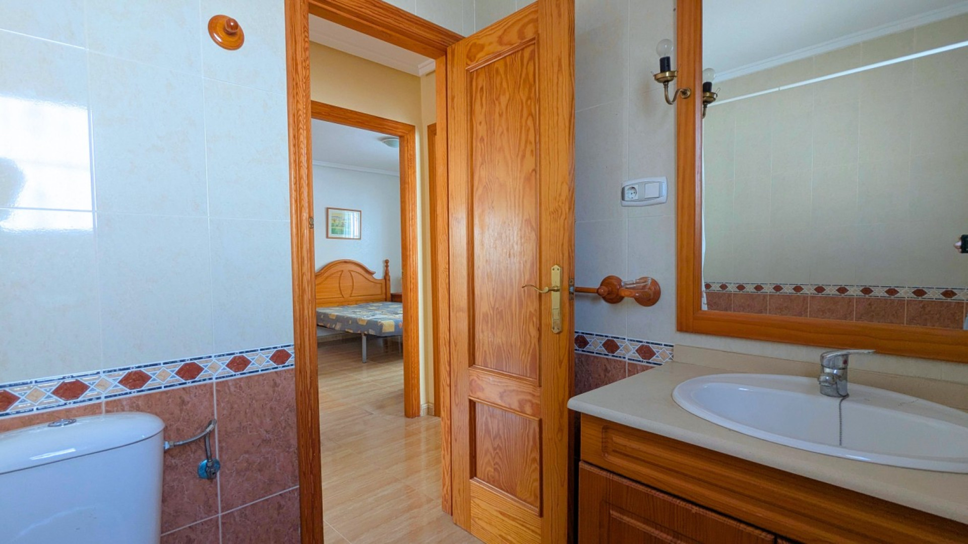 Resale - Detached Villa - Lo Crispin