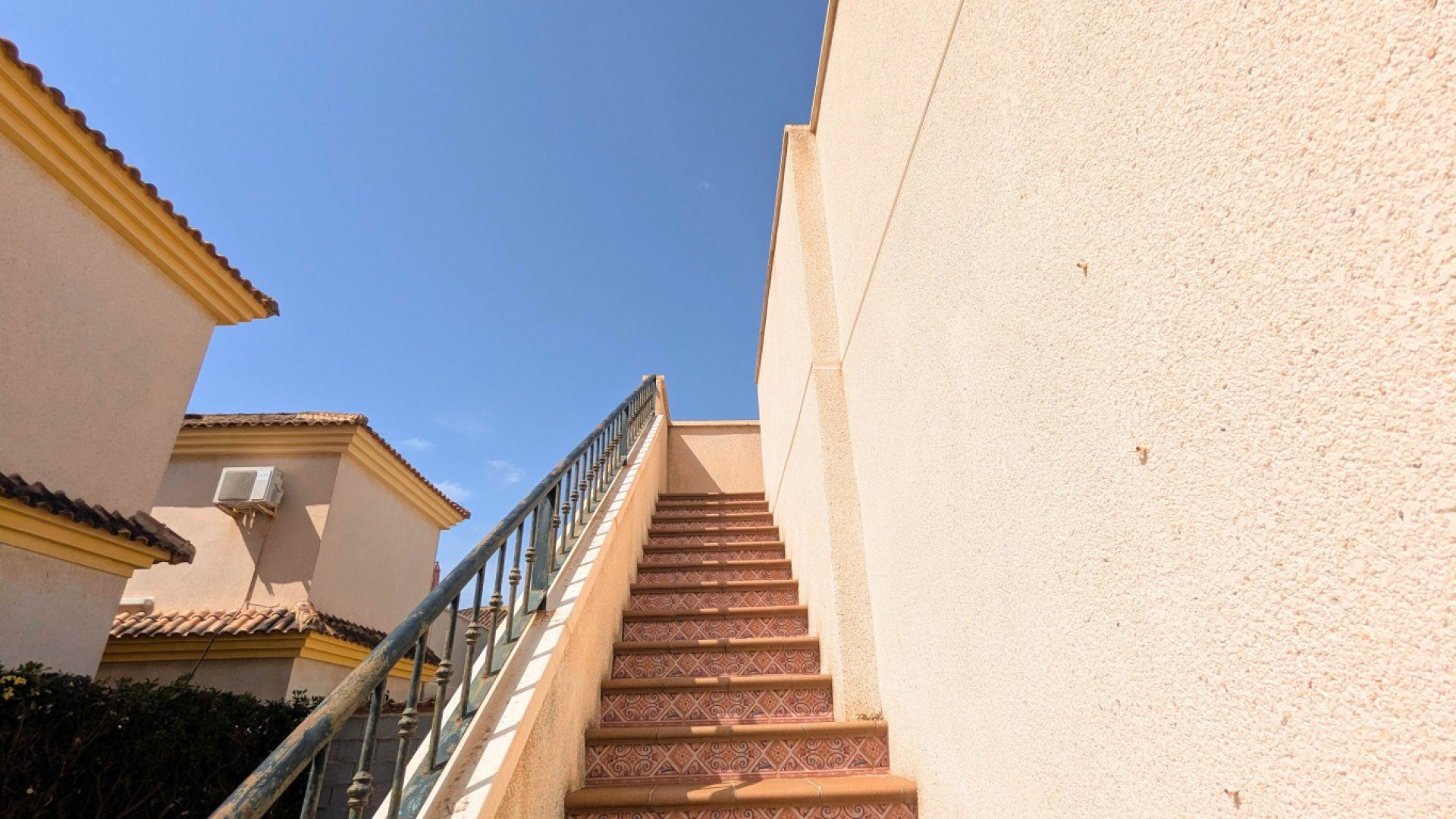 Resale - Detached Villa - Lo Crispin