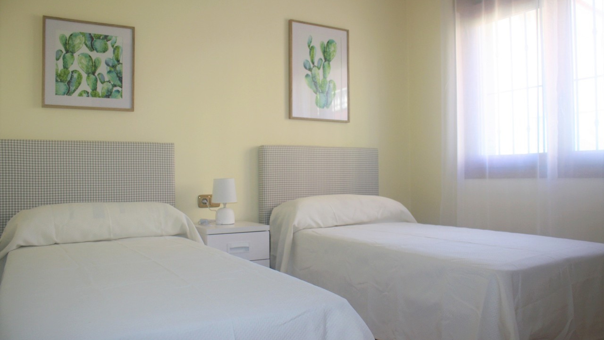 Resale - Detached Villa - Los Altos