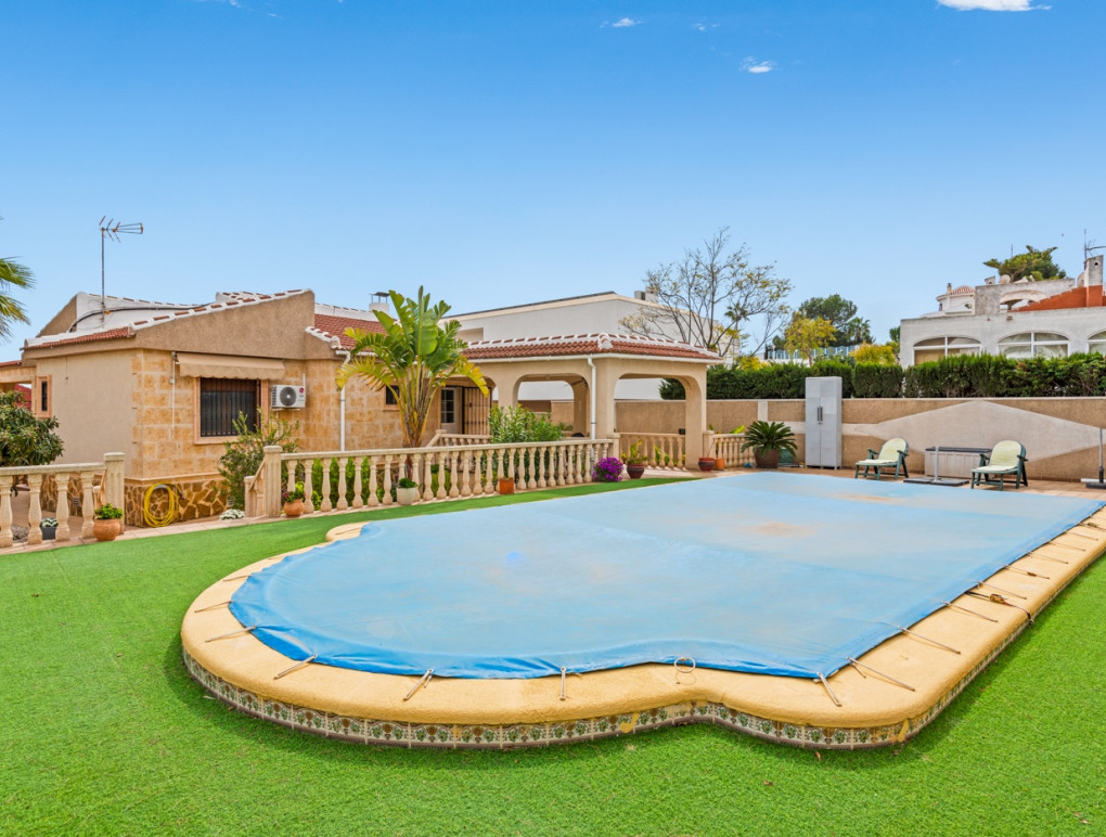 Resale - Detached Villa - Los Balcones, Torrevieja - Los Balcones