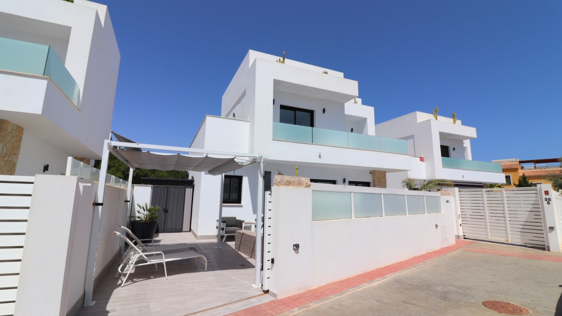 Resale - Detached Villa - Los Montesinos - La Herrada