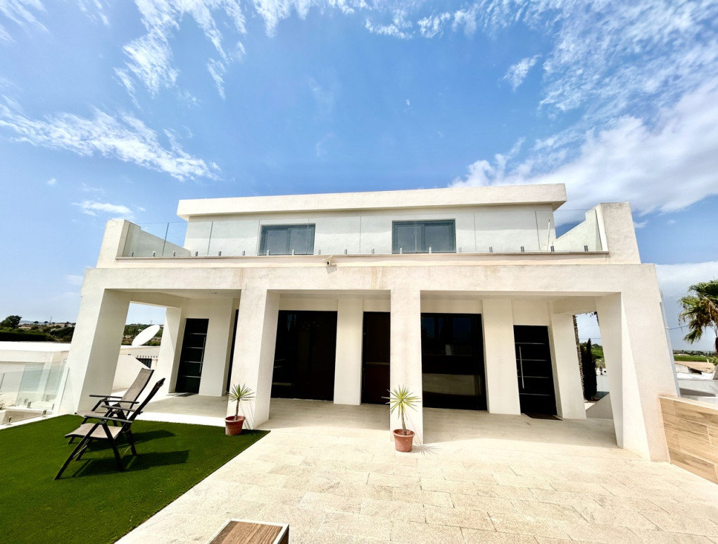 Resale - Detached Villa - Los Montesinos