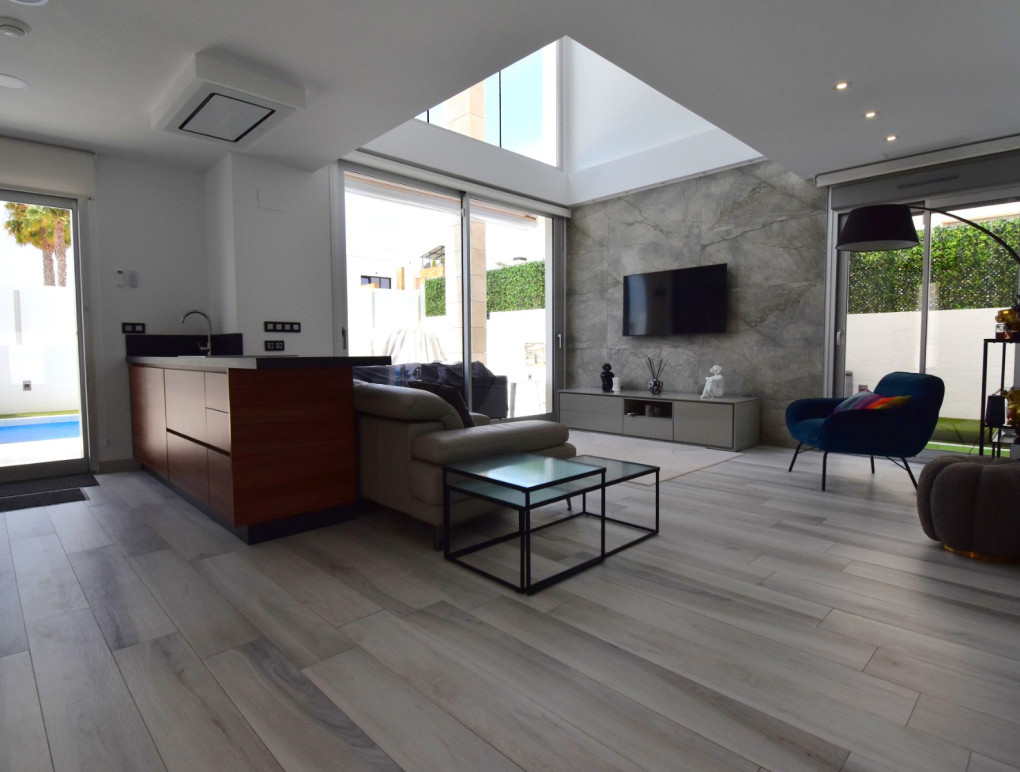 Resale - Detached Villa - Orihuela Costa - Lomas de Cabo Roig