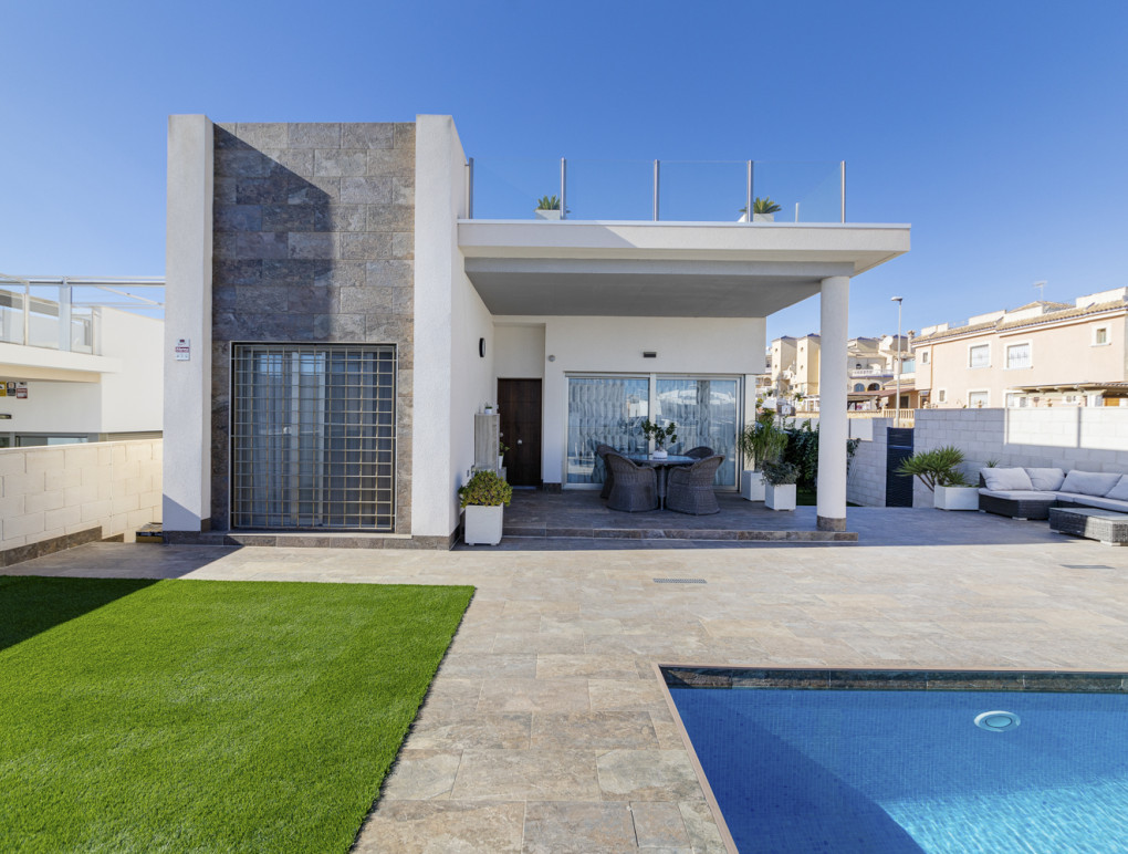 Resale - Detached Villa - Orihuela Costa - Villamartin