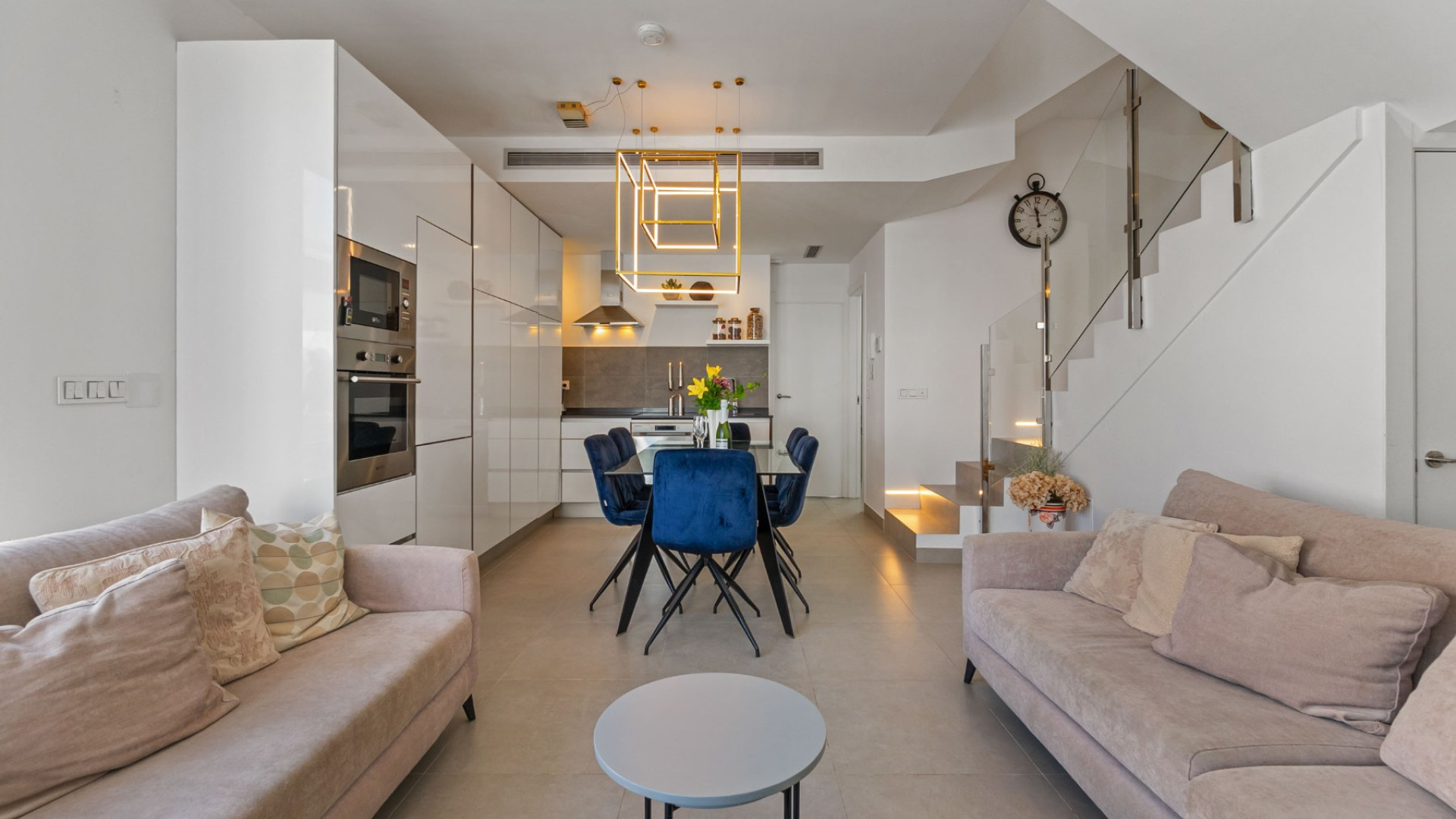 Resale - Detached Villa - Orihuela Costa - Villamartin