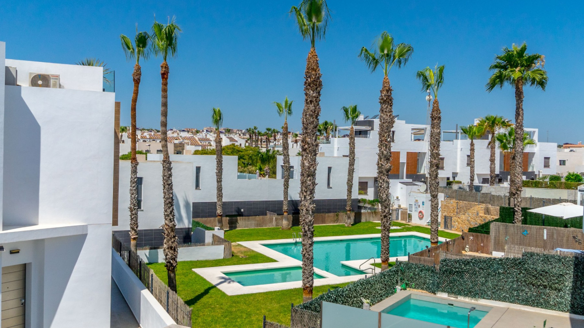 Resale - Detached Villa - Orihuela Costa - Villamartin