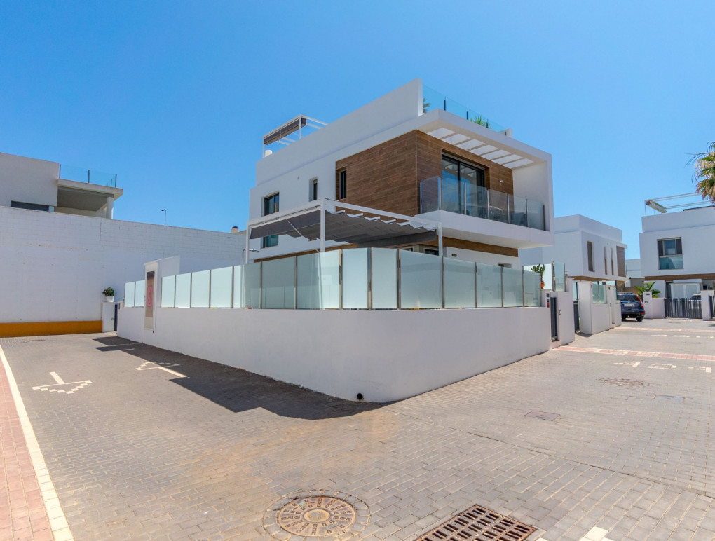 Resale - Detached Villa - Orihuela Costa - Villamartin
